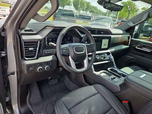 Used 2025 GMC Sierra 2500 Denali w/ Denali Reserve Package image 10