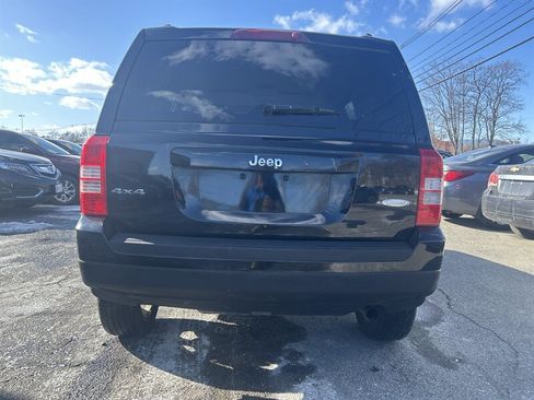 Used 2015 Jeep Patriot Latitude image 5