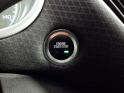 Used 2023 Chevrolet Malibu LT image 16