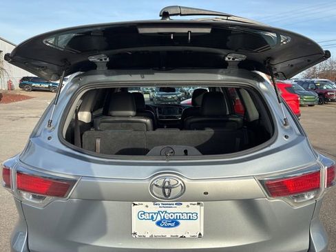 Used 2016 Toyota Highlander Limited image 37