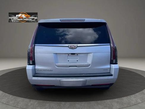 Used 2017 Cadillac Escalade ESV Platinum AWD/4WD image 6