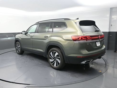 Used 2026 Volkswagen Atlas SE AWD/4WD image 8