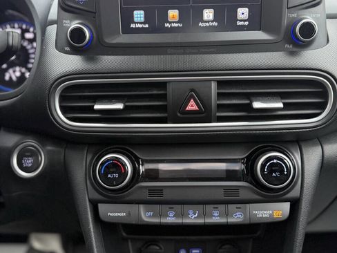 Used 2018 Hyundai Kona Limited image 17