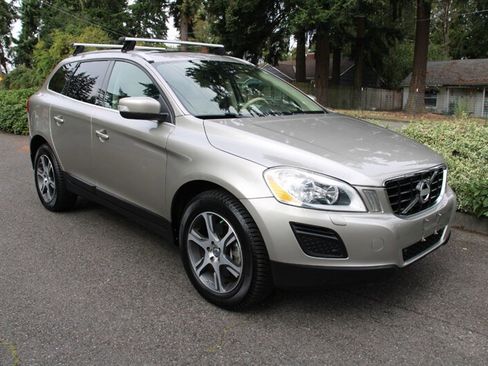 Used 2012 Volvo XC60 T6 Premier Plus image 2