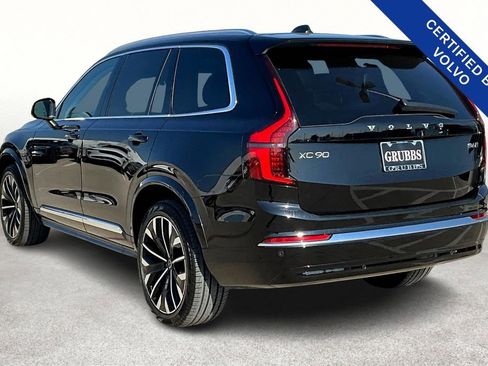 Certified 2025 Volvo XC90 B6 Plus image 16