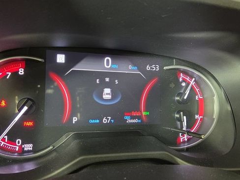 Used 2025 Toyota RAV4 XLE AWD/4WD image 16