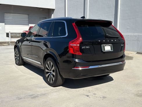 Used 2023 Volvo XC90 B6 Plus AWD/4WD image 3