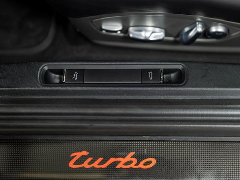 Used 2016 Porsche 911 Turbo image 82
