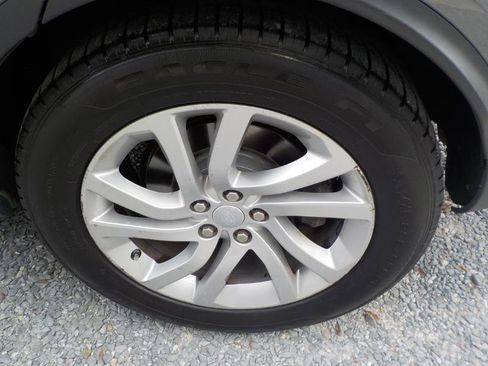 Used 2017 Land Rover Discovery HSE image 53