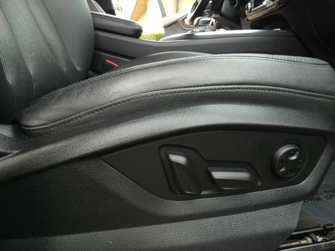 Used 2017 Audi Q7 3.0T Prestige w/ Prestige Package image 34