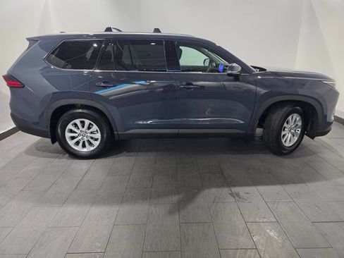 Used 2025 Toyota Grand Highlander AWD Hybrid image 6