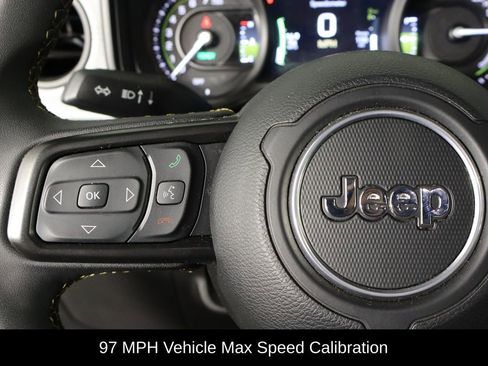 Used 2024 Jeep Wrangler Unlimited AWD/4WD image 8