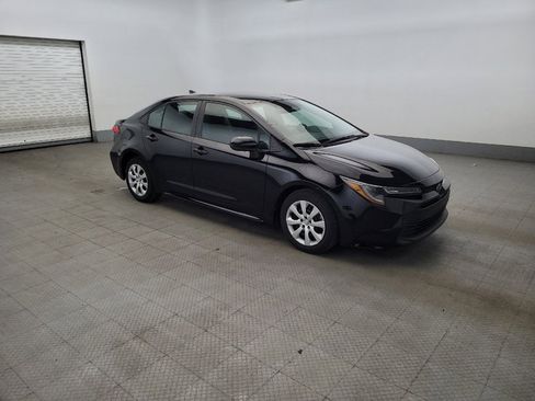 Used 2024 Toyota Corolla LE FWD image 11
