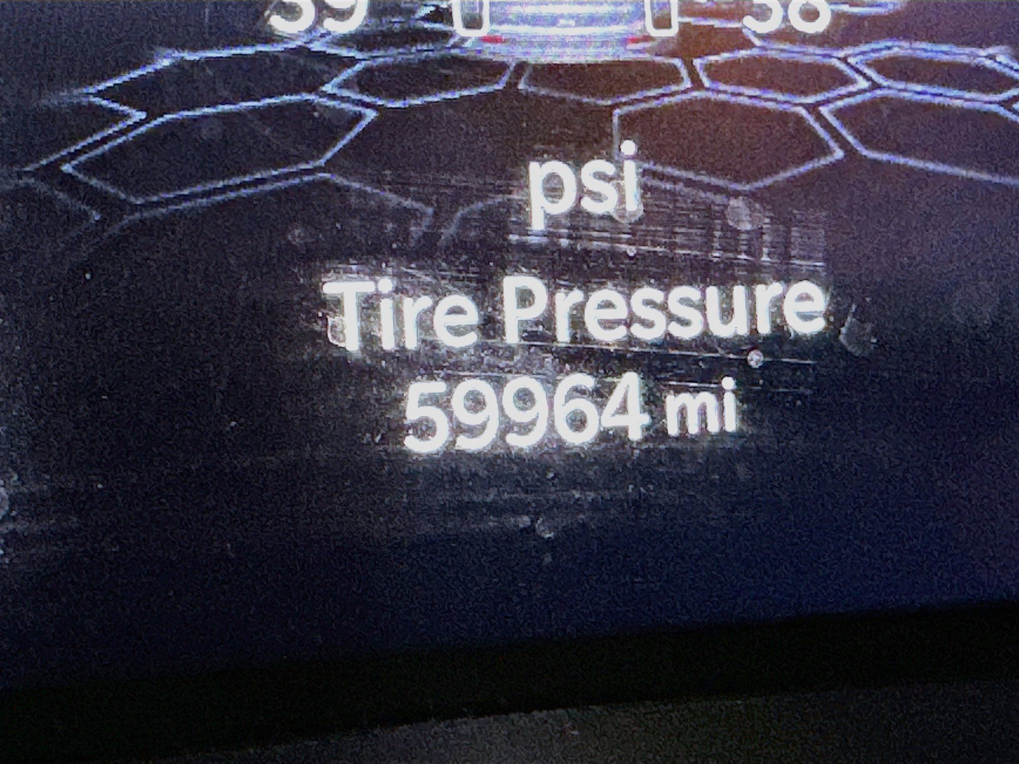 Used 2022 Jeep Compass Latitude w/ Sun and Sound Group AWD/4WD image 19
