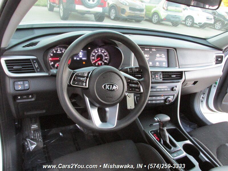 Used 2019 Kia Optima LX FWD image 6