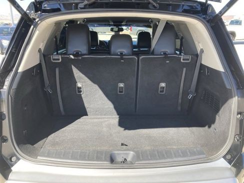 Used 2022 Nissan Pathfinder SL image 44