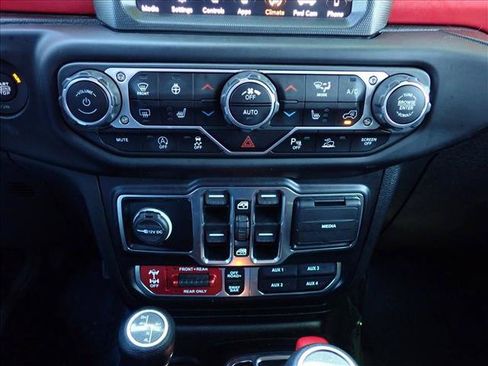Used 2021 Jeep Wrangler Unlimited Rubicon AWD/4WD image 18