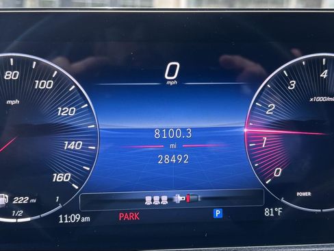 Used 2025 Mercedes-Benz GLB 250 4MATIC image 19