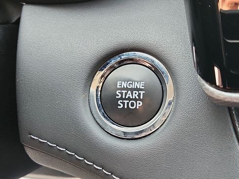 Used 2023 Toyota Highlander Platinum image 26