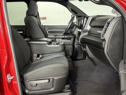 Used 2024 RAM 2500 Big Horn w/ Sport Appearance Package image 31