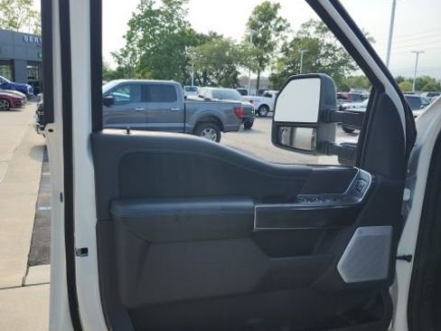 New 2026 Ford F250 Platinum image 42