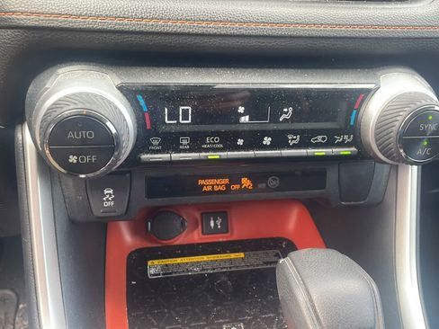 Used 2019 Toyota RAV4 Adventure w/ Advanced Technology Package image 15