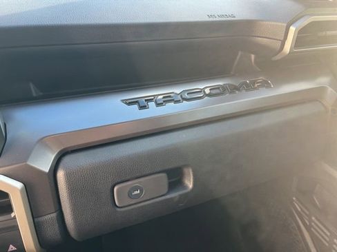 Used 2025 Toyota Tacoma TRD Off-Road image 25