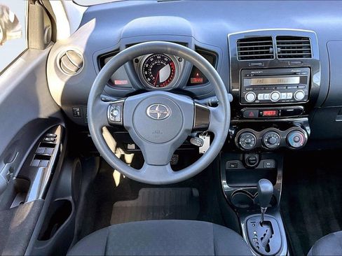 Used 2008 Scion xD image 5