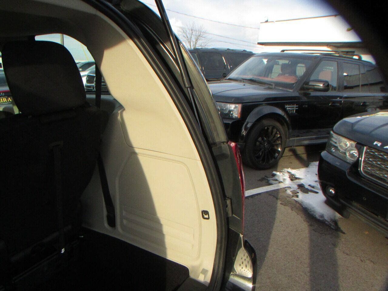Used 2013 Dodge Grand Caravan American Value Package FWD image 24