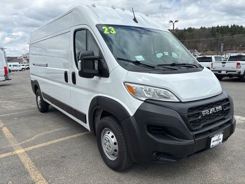 Used 2023 RAM ProMaster 2500 FWD image 1