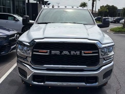 Used 2024 RAM 2500 Tradesman w/ Chrome Appearance Group AWD/4WD image 2