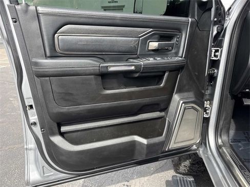 Used 2019 RAM 2500 Limited image 9