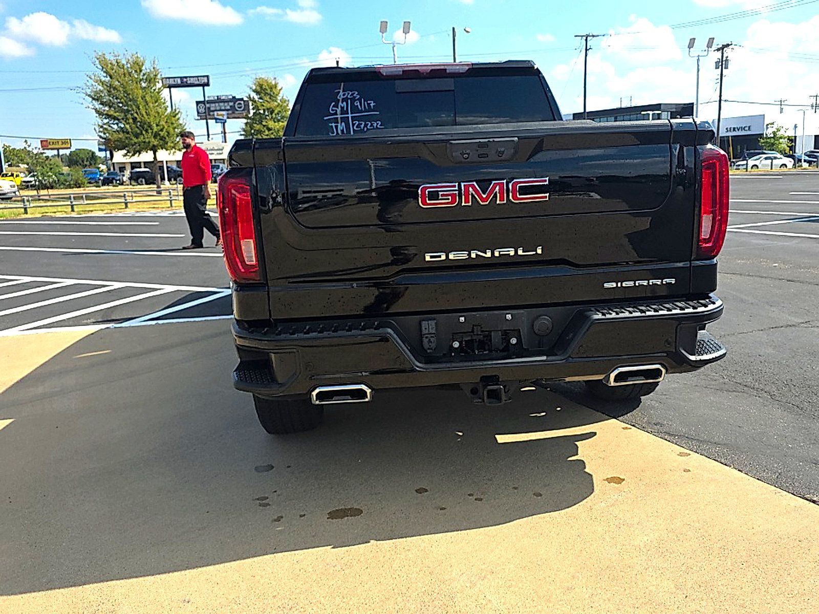 Used 2023 GMC Sierra 1500 Denali AWD/4WD image 12