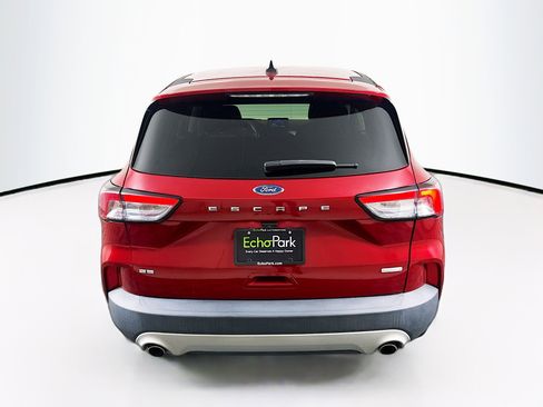 Used 2020 Ford Escape SE image 7