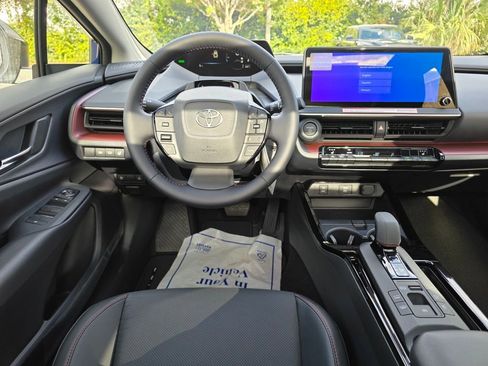 New 2026 Toyota Prius Plug-In Hybrid FWD image 7