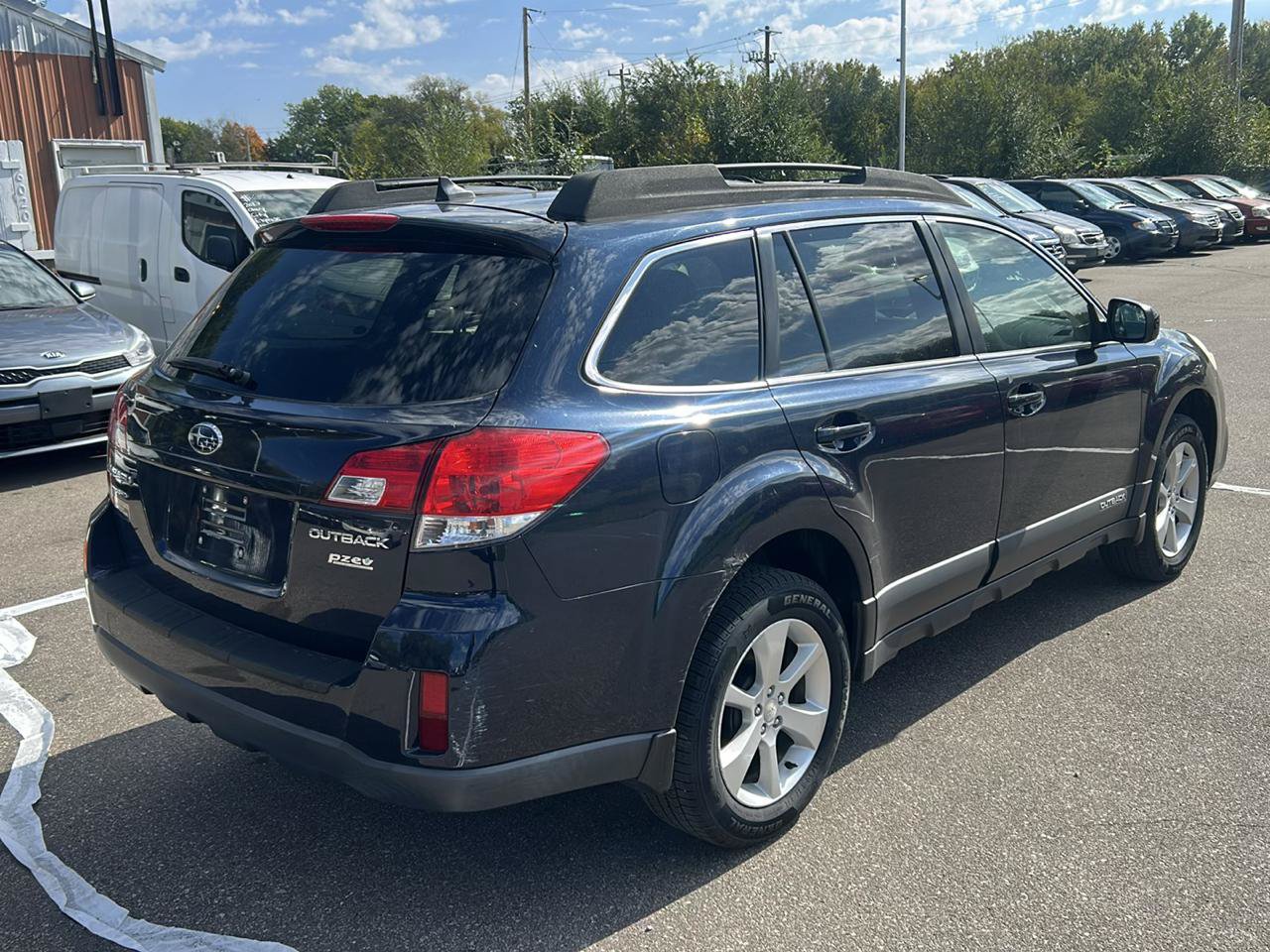 Used 2014 Subaru Outback 2.5i Premium AWD/4WD image 5