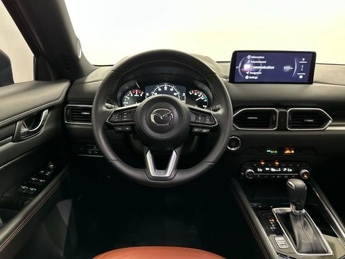 Certified 2025 MAZDA CX-5 Carbon Edition AWD/4WD image 38