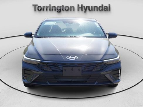 New 2025 Hyundai Elantra Sport image 2