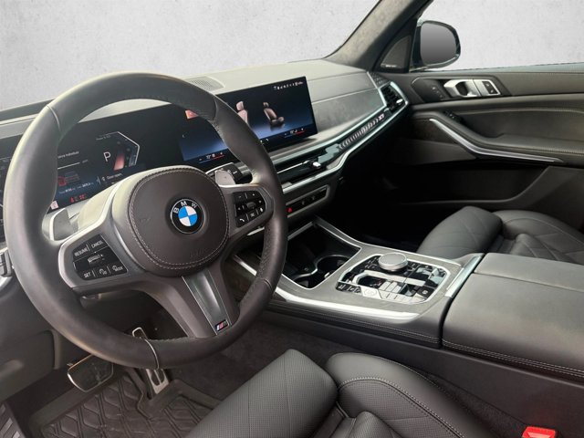 Used 2026 BMW X7 xDrive40i w/ M Sport Package AWD/4WD image 10