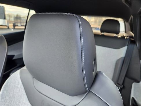 New 2026 Volkswagen ID.4 Pro image 13