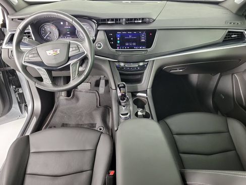 Certified 2024 Cadillac XT5 Premium Luxury w/ Technology Package FWD image 14