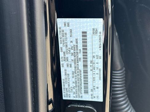 Certified 2025 Ford F150 Raptor AWD/4WD image 33