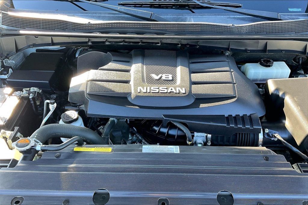 Used 2019 Nissan Titan S w/ S Utility Package AWD/4WD image 9