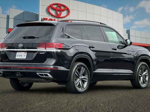 Used 2021 Volkswagen Atlas SE w/ Panoramic Sunroof Package AWD/4WD image 3