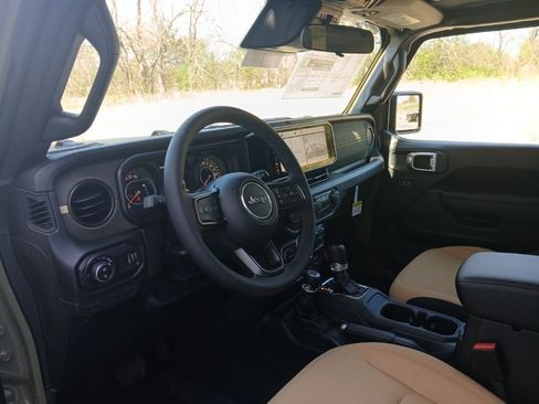 New 2026 Jeep Gladiator Willys AWD/4WD image 26