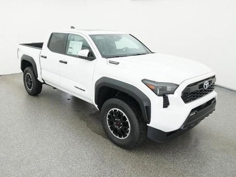 Certified 2025 Toyota Tacoma TRD Off-Road w/ TRD Off Road Upgrade Package image 29