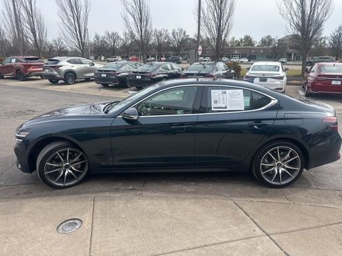 Used 2025 Genesis G70 2.5T image 6
