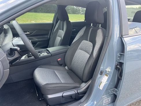 New 2026 Nissan Sentra SV w/ SV Convenience Package FWD image 15