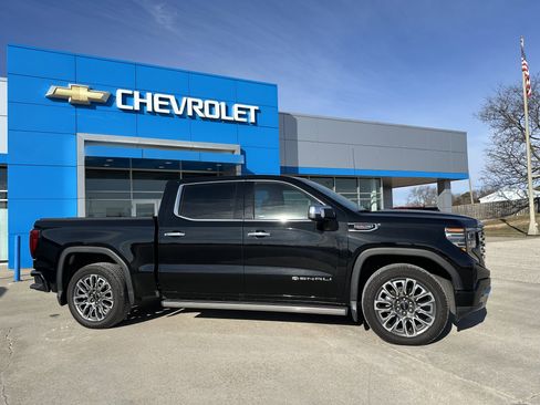 Used 2023 GMC Sierra 1500 Denali w/ Denali Reserve Package image 2