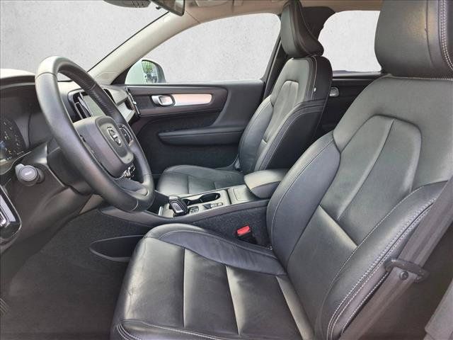 Used 2019 Volvo XC40 T5 Momentum AWD/4WD image 11